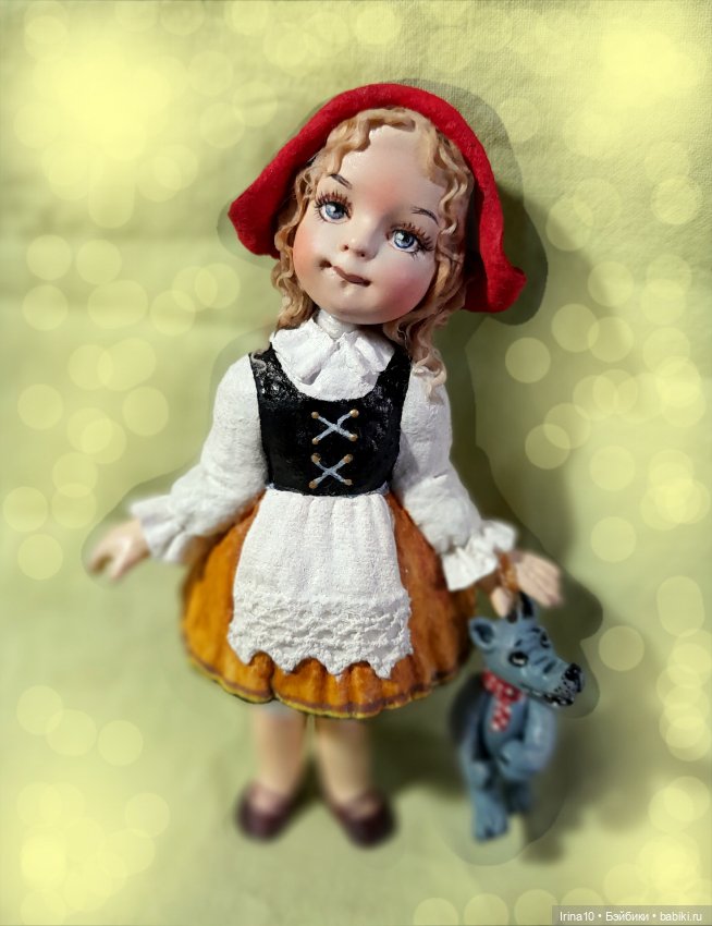 Красная Шапочка с любимой игрушкой (фото 3)