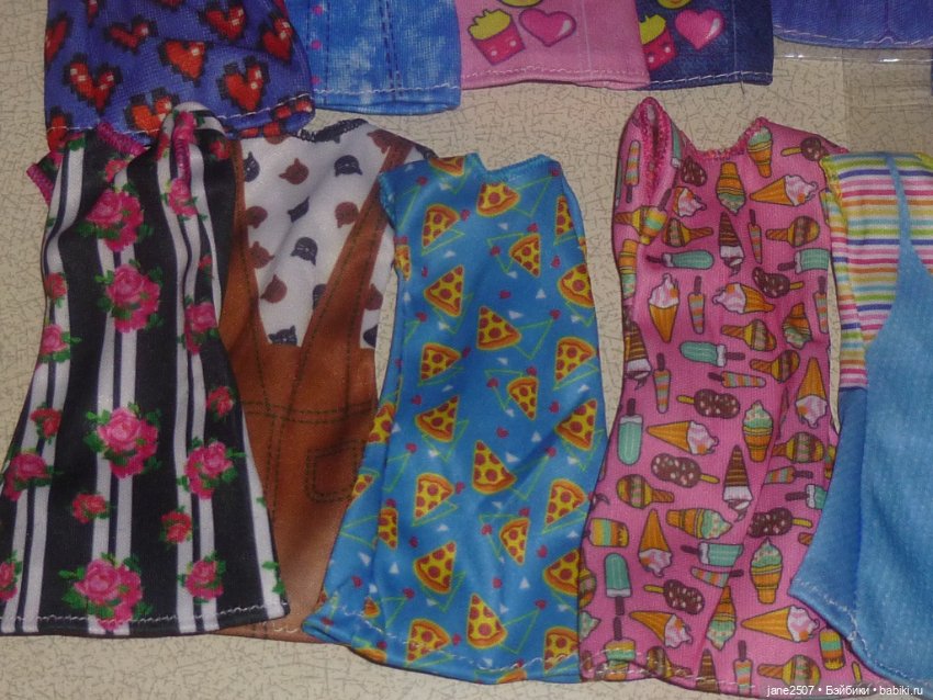 Лот одежды для Барби и других кукол 12 дюймов (платья, туфли) - все вещи новые (фото 5)