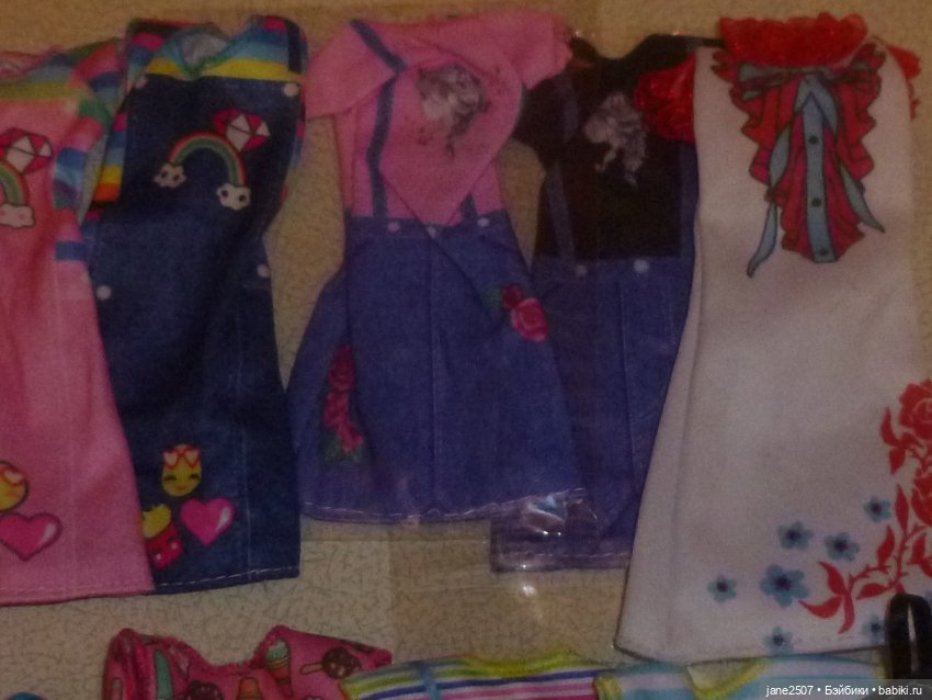 Лот одежды для Барби и других кукол 12 дюймов (платья, туфли) - все вещи новые (фото 4)