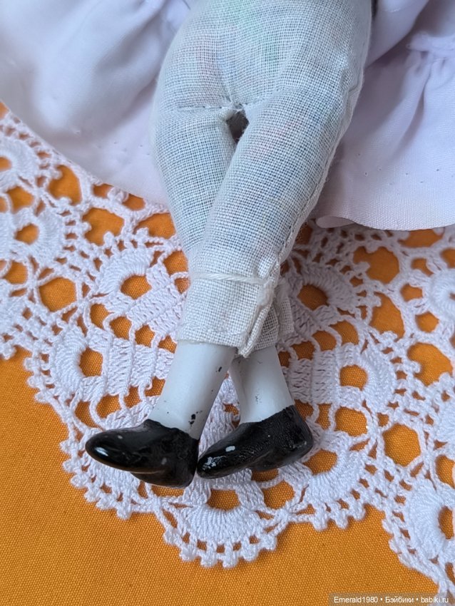 Фарфоровая бюстовая кукла (фото 6)