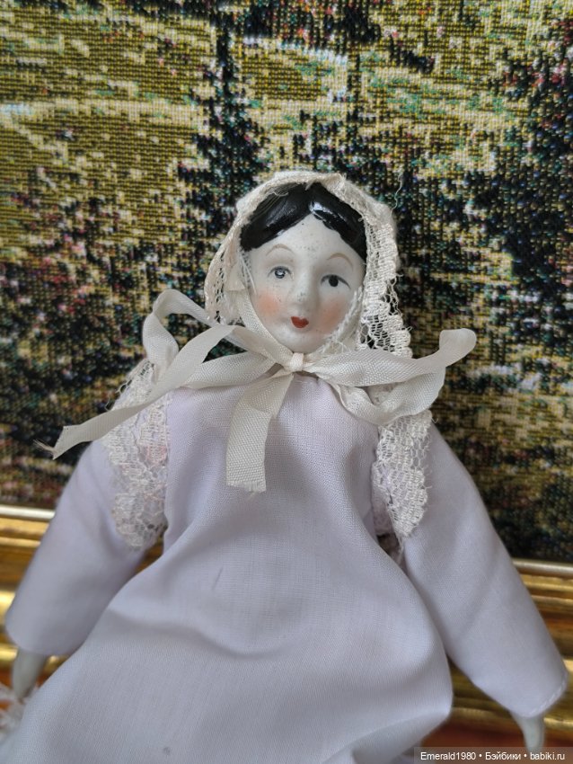 Фарфоровая бюстовая кукла