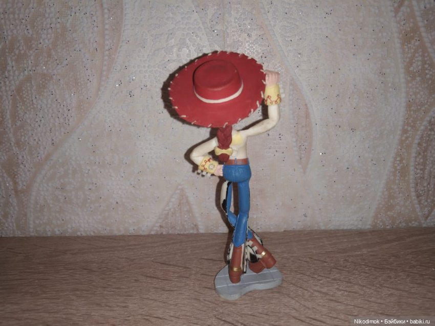 История игрушек: Шериф Вуди, ковбойша Джесси, астронавт Базз Лайтер (фото 4)