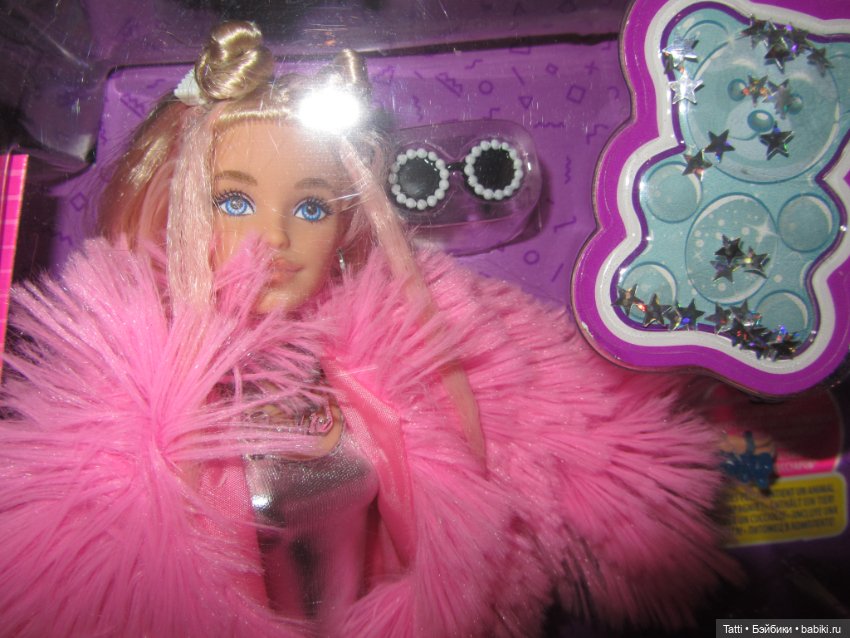 Кукла Барби Эстра в розовой шубке (фото 3)