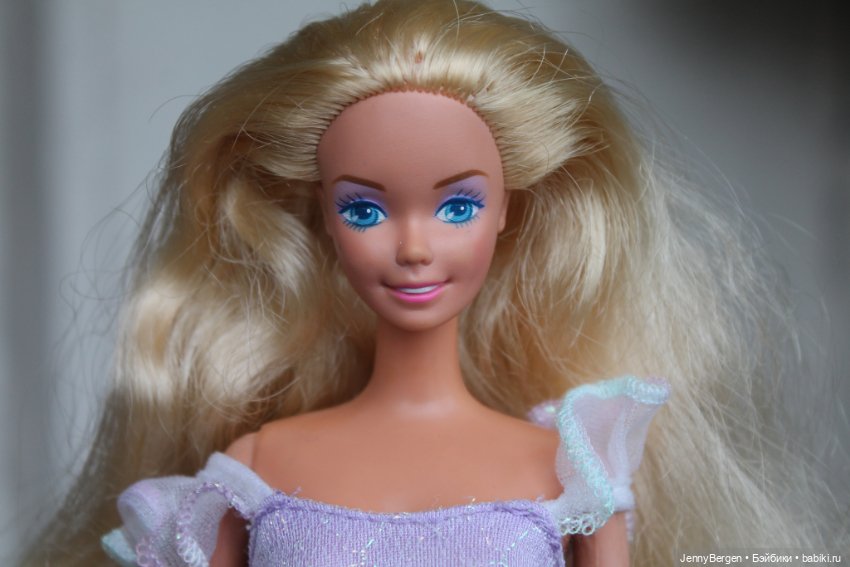 Ice Capades Barbie 1990 — Игровые куклы (фото 9)