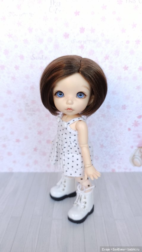 Парики 5-6" - Каре с пробором без челки, 3 цвета (фото 4)