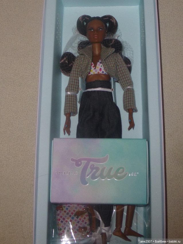 Integrity Toys TRUE Collection (Industry / Fashion royalty) - Very Necessary Hollis Hughes NRFB (фото 2)