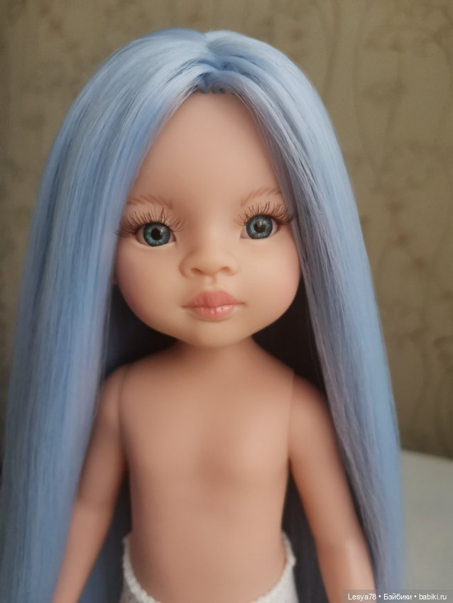 Маника, прошитая голубыми трессами, Паола рейна