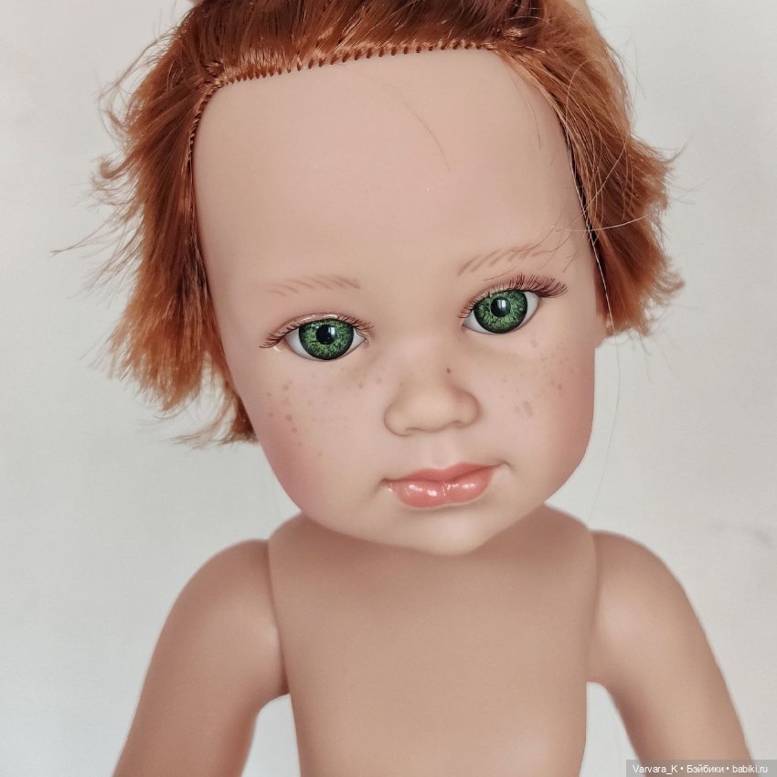 Llorens, большая артикуляционная кукла-мальчик в кедах, рыжие волосы, 42 см