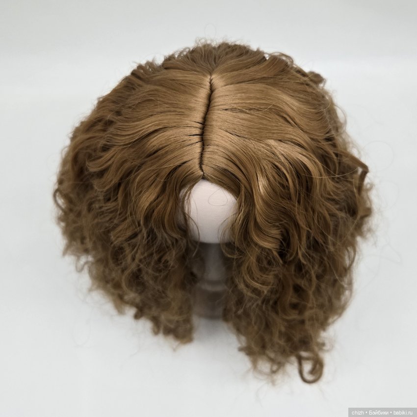 Парик для кукол, волосы волнистые, цв.рыже-русый (27), обхват головы 27см П-50 (фото 3)