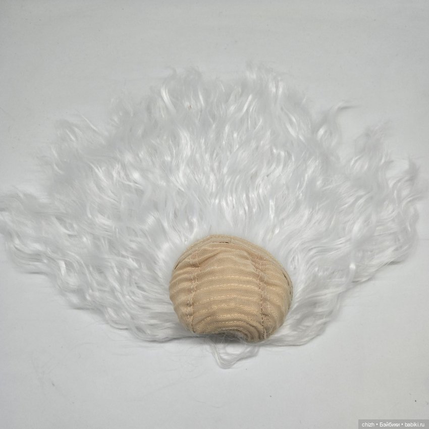 Парик для кукол, волосы волнистые, цв.белый (803), обхват головы 27см П-50 (фото 5)