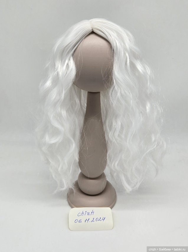 Парик для кукол, волосы волнистые, цв.белый (803), обхват головы 27см П-50 (фото 6)