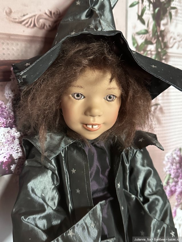 Волшебный Теодор от Annette Himstedt в магическом аутфите