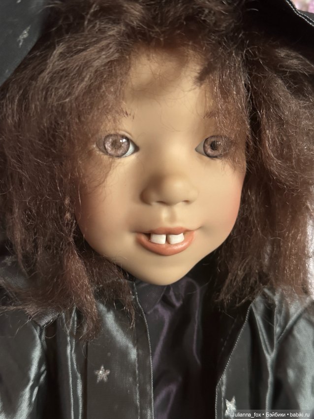 Волшебный Теодор от Annette Himstedt в магическом аутфите