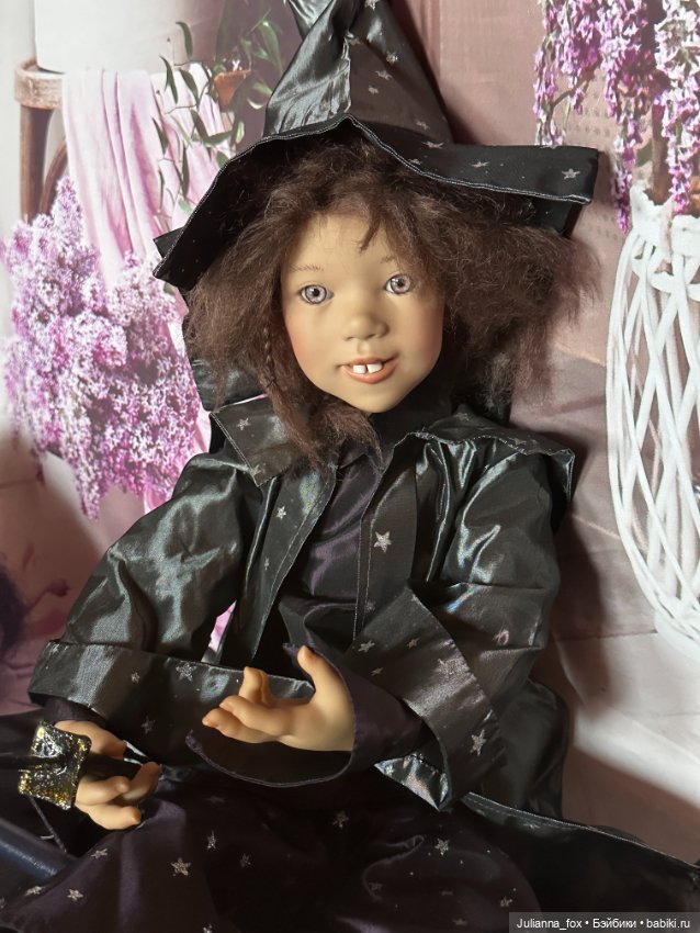 Волшебный Теодор от Annette Himstedt в магическом аутфите