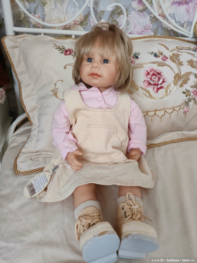 Laura Brigitte Paetsch — Коллекционные куклы