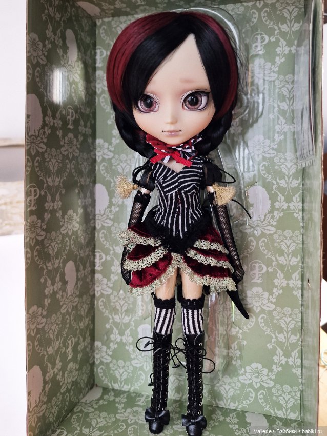 Pullip Laura Gothic Circus 1246103