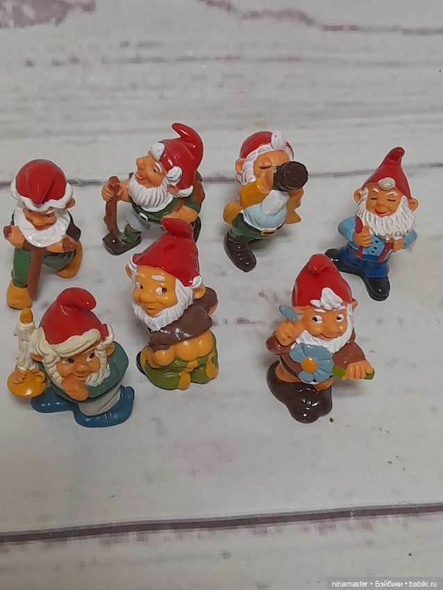 Киндеры. Гномы лесные. Полная серия-1 гном