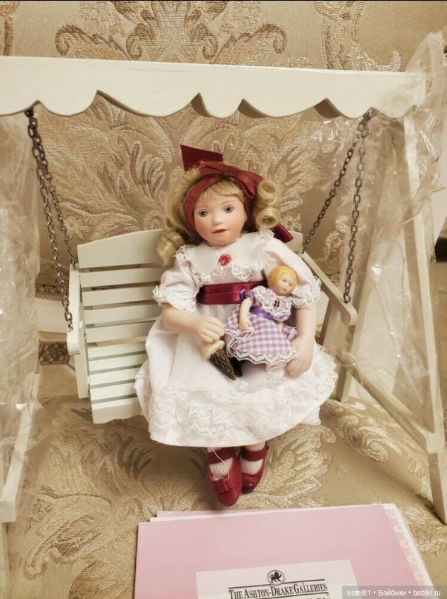 Мини девочка с куклой от Ashton Drake