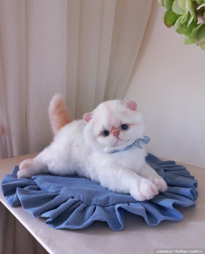 Плюшевая игрушка котенок Белый котенок Cassandra (фото 2)