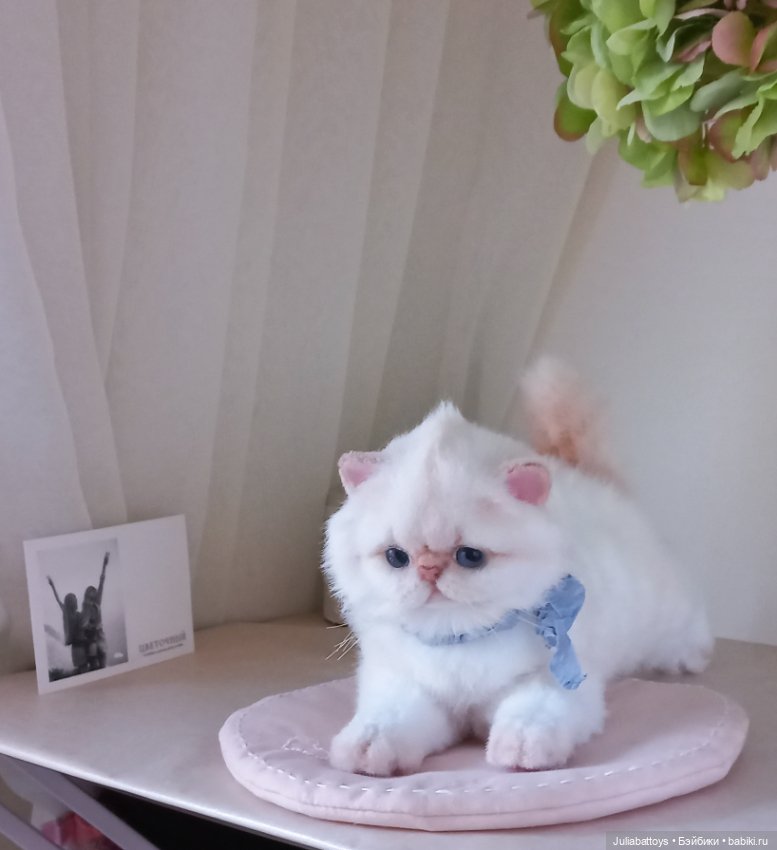 Плюшевая игрушка котенок Белый котенок Cassandra (фото 4)