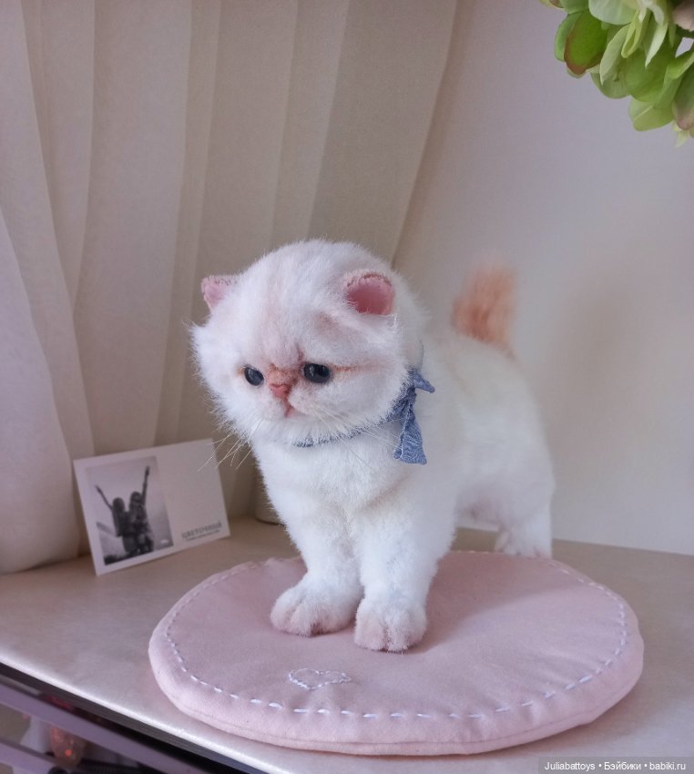 Плюшевая игрушка котенок Белый котенок Cassandra (фото 8)