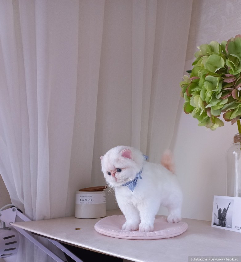 Плюшевая игрушка котенок Белый котенок Cassandra