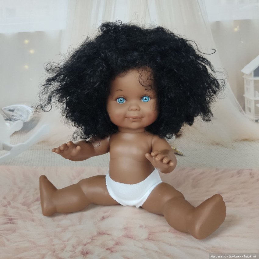 Lamagik кукла Бетти, мулатка с голубыми глазами, 26 см, № 1 (фото 5)
