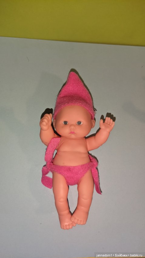 Очаровательные виниловые пупсики в розовых шапочках, высота 12,5 см (фото 3)