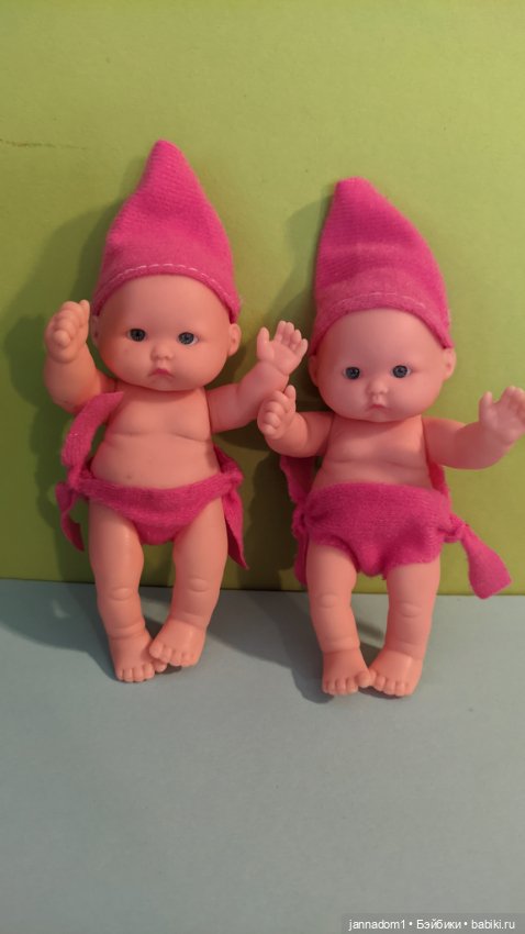 Очаровательные виниловые пупсики в розовых шапочках, высота 12,5 см (фото 2)