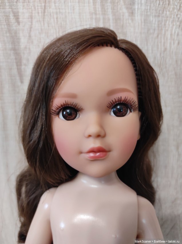 Куколка Видал Рохас на шарнирном теле