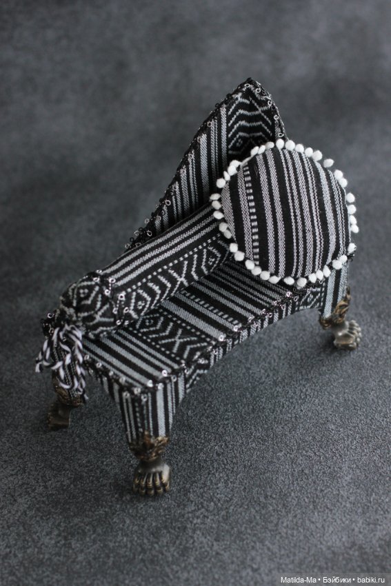 Диван (тафта) + 2 подушки 1/6 для кукол и игрушек (фото 6)