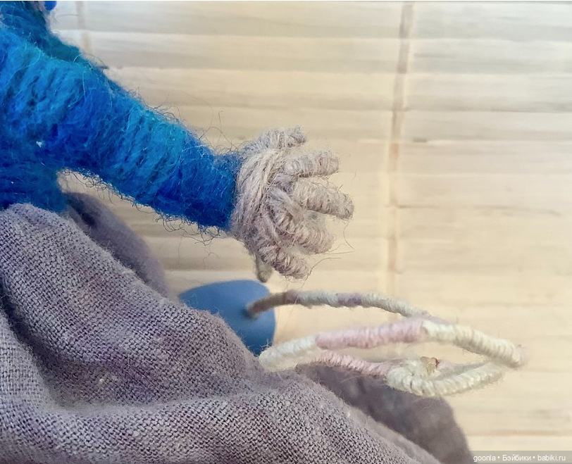 Синяя кошка с синей рыбой (фото 5)