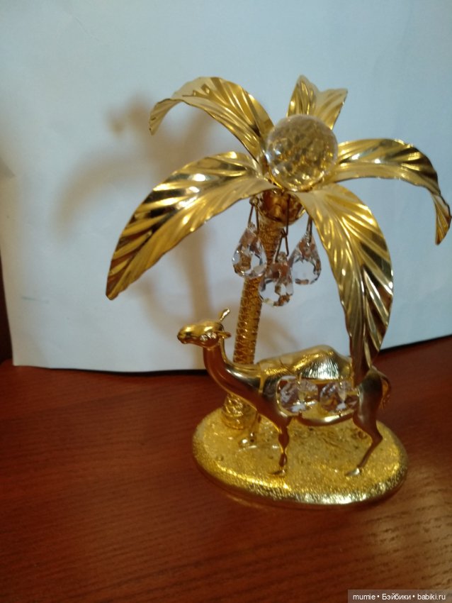 Верблюд.Верблюд под пальмой.Хрусталь