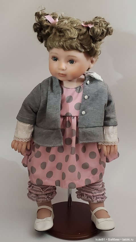 Виниловая коллекционная кукла от Ashton Drake Mayra (фото 6)