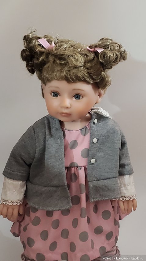 Виниловая коллекционная кукла от Ashton Drake Mayra (фото 4)