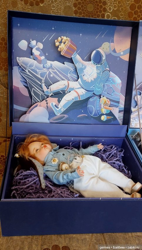 Комплект из коробки и пакета с объемным рисунком для кукол и мишек (фото 6)