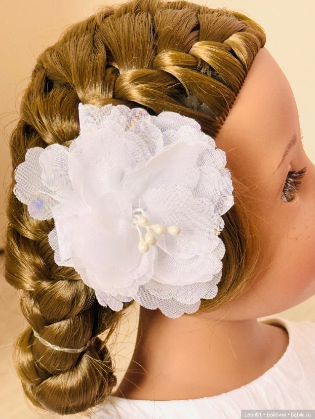 Белоснежное нарядное платьице для