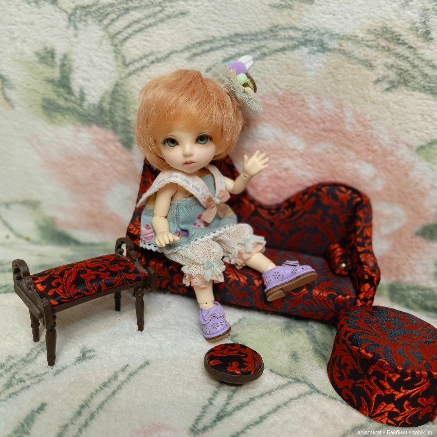 Красивая кукольная мебель