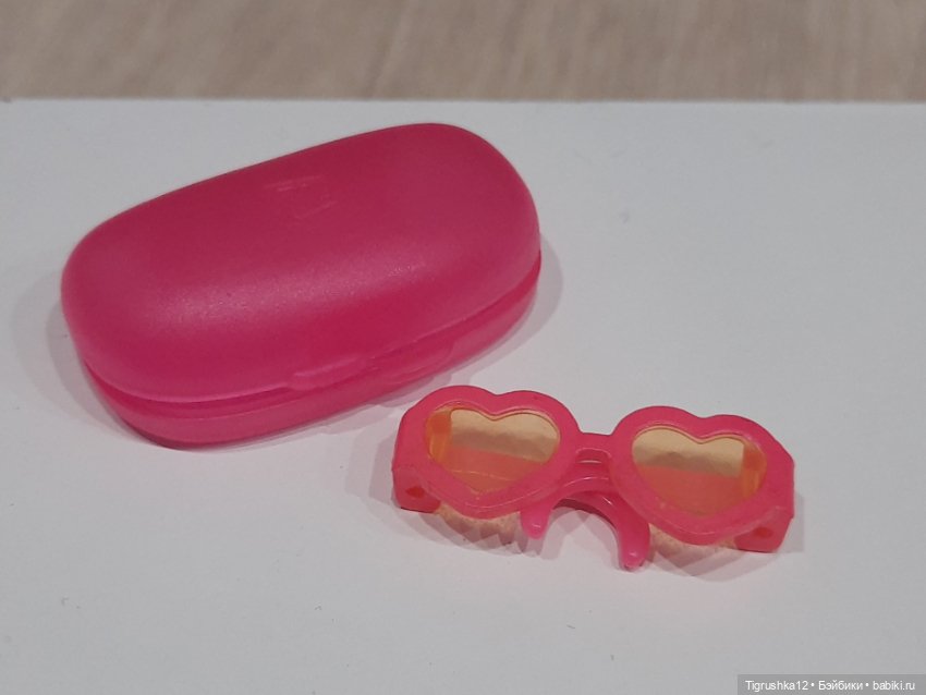 Очки в футляре — Аксессуары для кукол (фото 10)