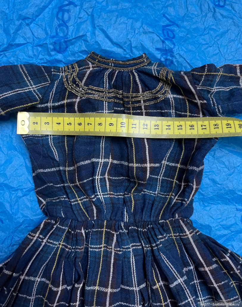 Платье для антикварной куклы