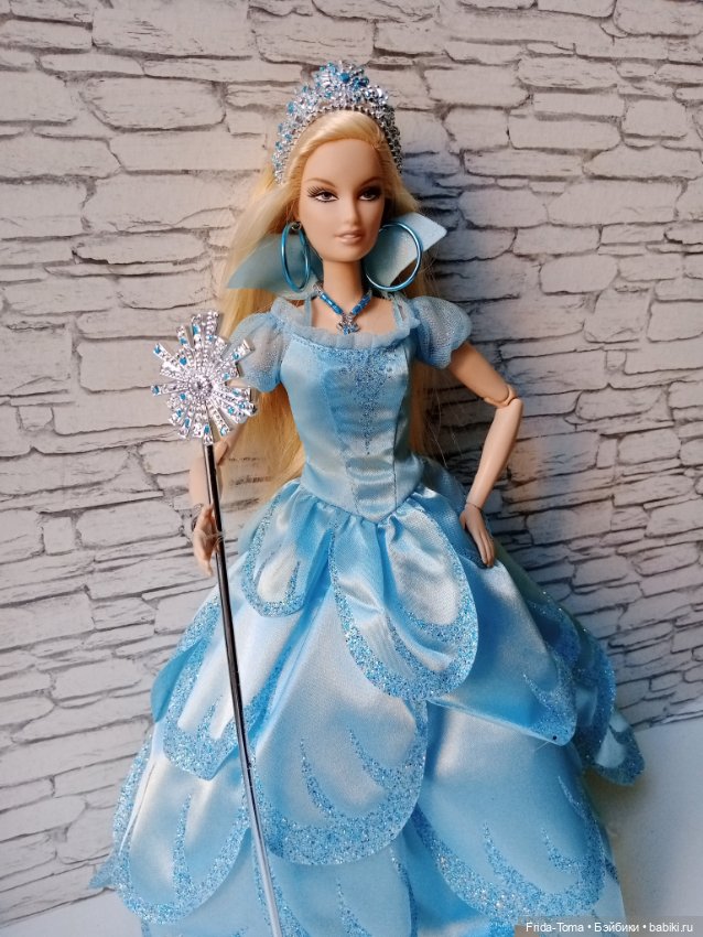 Барби Глинда Волшебник страны оз полный аутфит (фото 2)