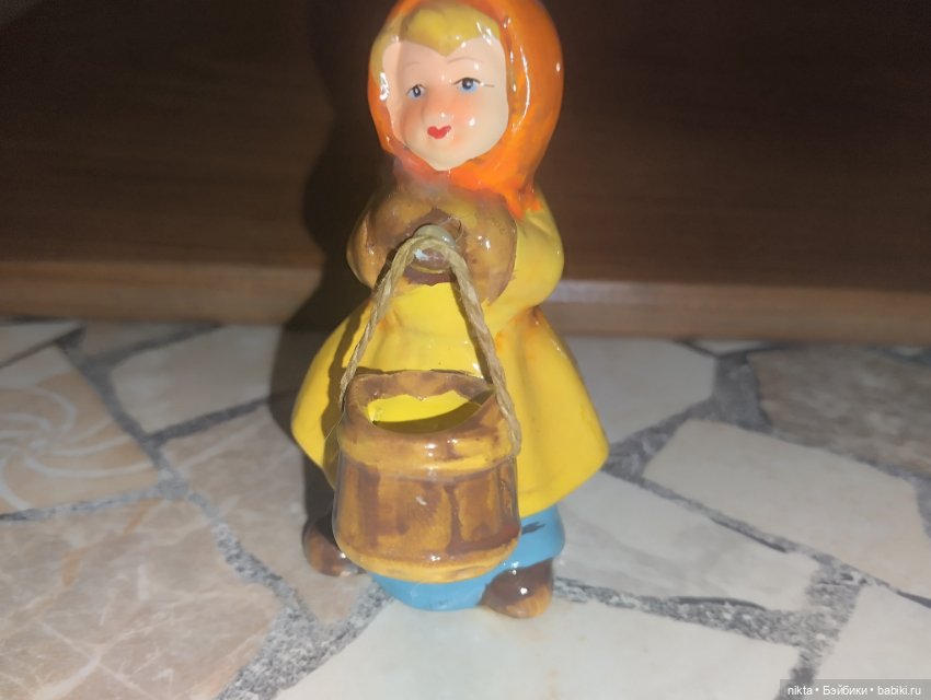 Керамическая фигурка Девочка с коромыслом (фото 4)