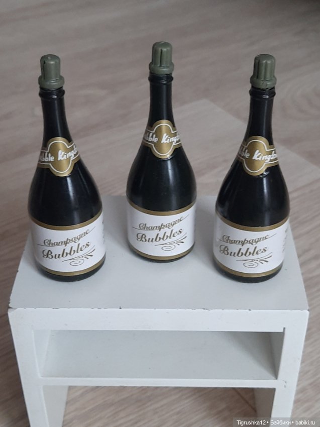 Бутылочки шампанского — Миниатюра для кукол (фото 3)