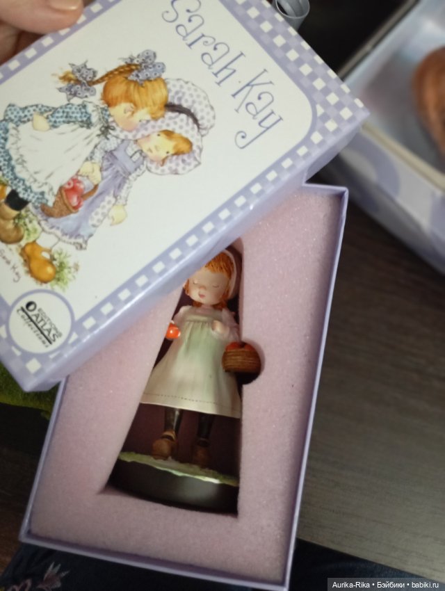 Девочка с корзиной яблок — Статуэтки (фото 5)