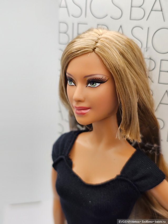 Барби Basic Collection 001 Чёрное платье Молд - Танго (Tango) (фото 2)