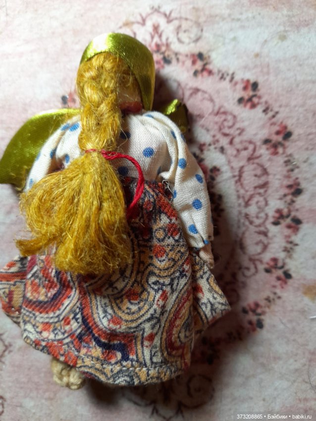 Крестьянские девочки — Антикварные игрушки (фото 6)