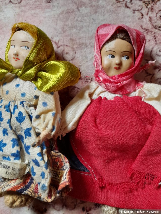 Крестьянские девочки — Антикварные игрушки