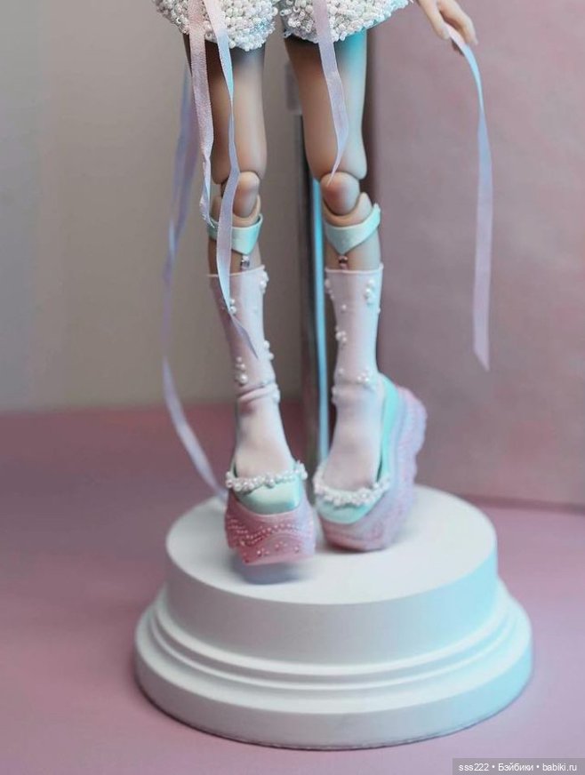 Красивые стенды подставки для кукол от Anastasia fashion doll (фото 9)