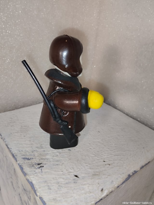 Игрушка СССР Старик с ружьем из набора Серая шейка (фото 2)