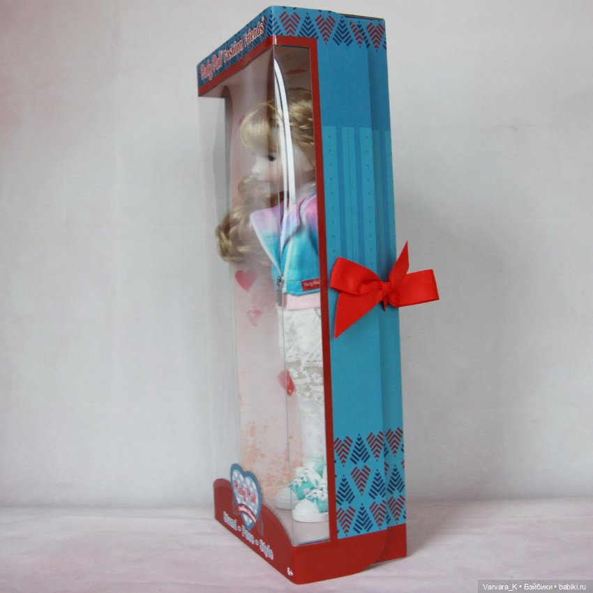 Ruby Red шарнирная кукла Сара с розовыми прядями , 37 см (фото 8)